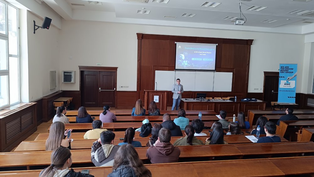 В ИУ – Варна се проведе публична лекция на тема "From Basics to Breakthroughs: AI 101 and Re...
