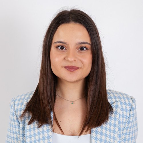 Lora Uzunova
