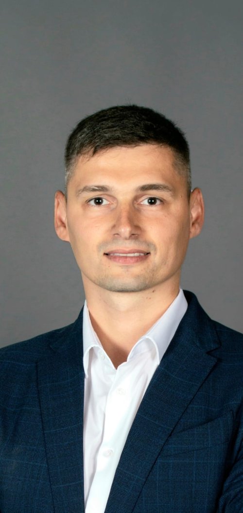 Мартин Николов