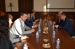 Председателят на ВАС се срещна с академичното ръководство на ИУ – Варна