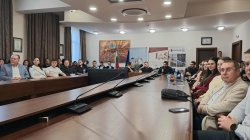 Николай Василев с лекция пред студенти от катедра "Финанси" 1