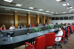 Отворена лекция с г-н Хесус Новоа Монтесино се състоя в ИУ – Варна
