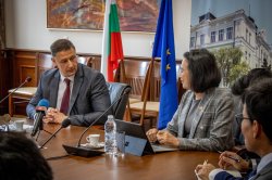 Посланикът на Социалистическа република Виетнам в България Н. Пр. Нгуен Тхи Мин Нгует посети... 3