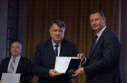 НАОА отличи Икономически университет – Варна с четири престижни награди за добри практики в ... 15