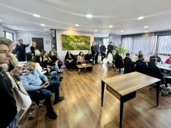 Катедра „Бизнес, инвестиции, недвижими имоти“ при ИУ – Варна в агенция „Имоти Премиер“ ООД –... 7