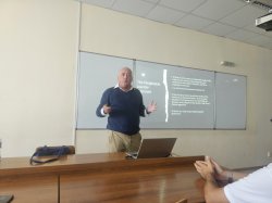 UE – Varna Hosts Lecture on European Leadership by Professor John O’Brennan 2