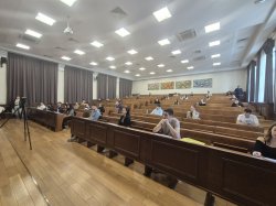 Общ конкурсен изпит по математика във формат на ДЗИ се проведе в Икономически университет – ... 6