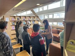 „Походът на книгите“ мина и през Икономически университет – Варна  7