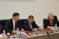 Министърът на образованието и науката проф. д-р Георги Вълчев посети Икономически университе... 13