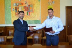Договор за сътрудничество между ИУ – Варна и Комисията за защита на личните данни 