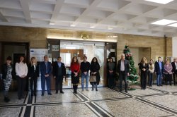 50 преносими компютъра дари „Джуниър Ачийвмънт България“ (JA Bulgaria) на студентите от Икономически университет – Варна 