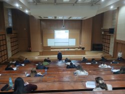 Седемнадесета студентска олимпиада по микроикономика 9