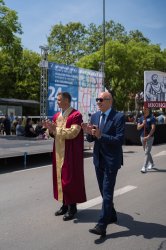 Икономически университет – Варна по традиция се включи в празничното шествие за 24 май