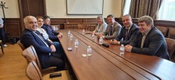 Официална визита на делегация от Университет „Артифекс“ – Букурещ, Румъния, в Икономически у... 1