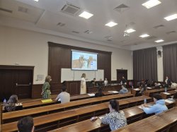 Общ конкурсен изпит по математика във формат на ДЗИ се проведе в Икономически университет – ... 4