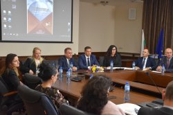 Научна конференция „Правото и бизнесът в съвременното общество“ в ИУ – Варна 