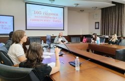 Ученици и студенти премериха аргументи, логика и ораторско майсторство в дебат на тема „Наст... 1