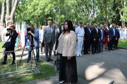 Студентският съвет при Икономически университет – Варна почете паметта на Ботев и загиналите за свободата и независимостта на България 