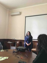 Среща-дискусия на студенти с експерти по превенция от Община Варна