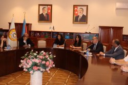 ИУ – Варна задълбочава сътрудничеството си с Бизнес университет Баку по време на посещение в... 2