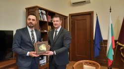 Работна среща с министъра на икономиката и индустрията Богдан Богданов в Икономически университет – Варна 