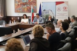 Икономически университет – Варна събра преподаватели на дискусия за предизвикателствата при ... 1