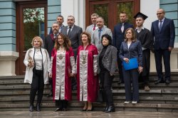 Тържествено дипломиране на абсолвентите от Випуск 2026 в Икономически университет – Варна, С... 5