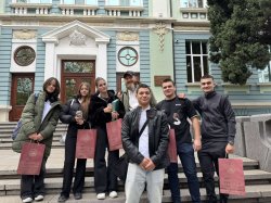 Десетокласници от ПГКМКС „Акад. Благовест Сендов” посетиха Икономически университет – Варна 5