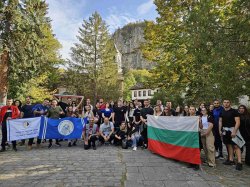 Студенти от Колежа по туризъм при Икономически университет – Варна участваха в спортно-туристическо събитие – част от изнесено обучение 