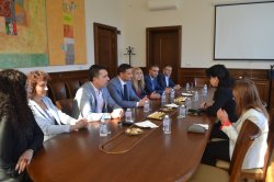 Среща на академичното ръководство със зам.-министър Султанка Петрова