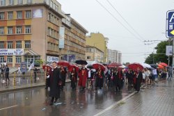 ИУ – Варна се включи в празничното шествие за 24 май