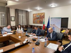 Икономически университет – Варна вече е член на ИКТ Клъстер – Варна