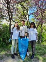 256 кг пластмасови капачки за благотворителната инициатива „Аз вярвам и помагам“ събра Икономически университет - Варна