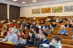 Сезон 5 на UEVA започна с вдъхновяваща среща с проф. д-р Евгени Станимиров: „Колко далеч си ... 9