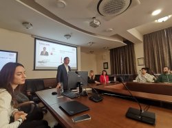 В ИУ – Варна се проведе публична лекция на тема "Финансов анализ" с гост лектор г-н Тюркер Куртев от Coca-Cola Europacific Partners