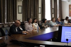 Икономически университет – Варна събра преподаватели на дискусия за предизвикателствата при ... 3