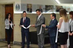 Кът на ИДЕС беше открит в ИУ – Варна 