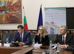 Работна среща с министъра на иновациите и растежа Милена Стойчева в Икономически университет – Варна