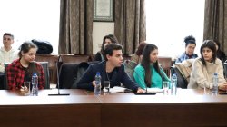“Ключът към успеха в туризма“ – среща-дискусия с министъра на туризма д-р Илин Димитров 