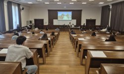 Общ конкурсен изпит по математика във формат на ДЗИ се проведе в Икономически университет – ... 1